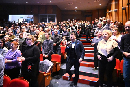 Polna dvorana na koncertu Stopimo skupaj